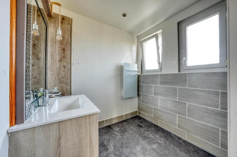 Maison - 190 m² - 7 pièces