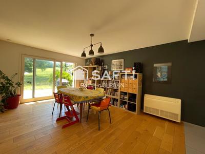 Maison - 157 m² - 7 pièces