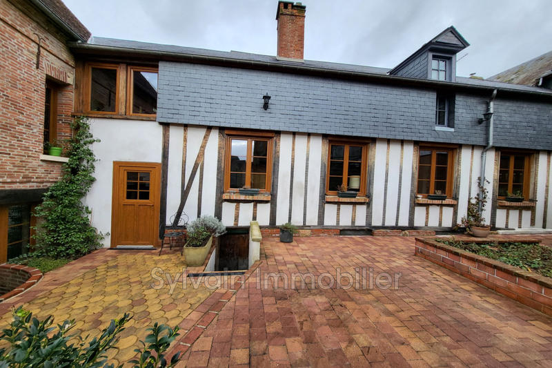 Maison - 170 m² - 8 pièces