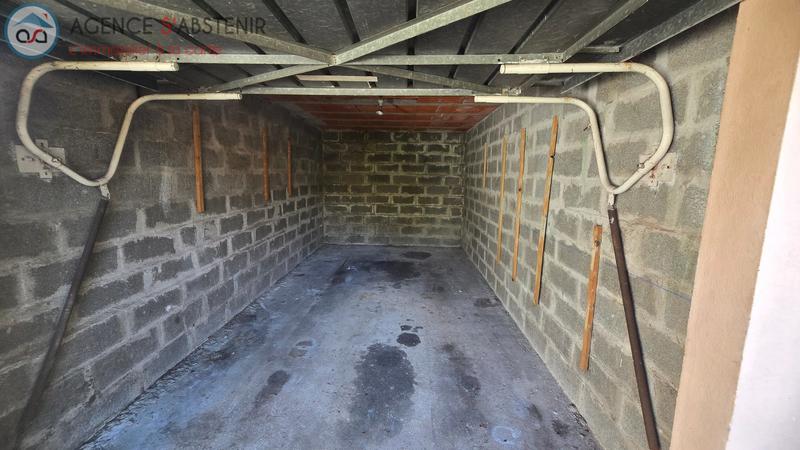 Parking / Garage - 15 m²