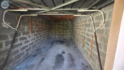 Parking / Garage - 15 m²