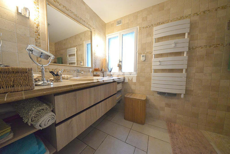 Maison - 105 m² - 3 pièces