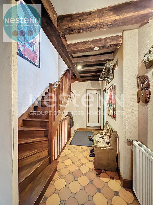 Maison - 250 m² - 7 pièces