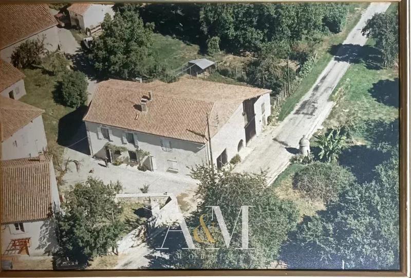 Maison de village - 129 m² - 6 pièces