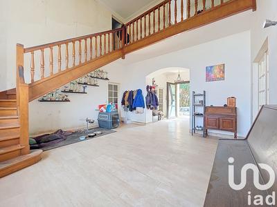Maison - 256 m² - 9 pièces