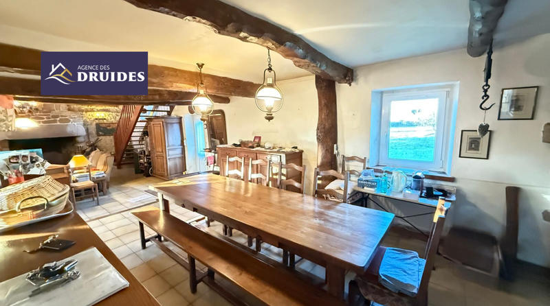 Maison - 236 m² - 8 pièces