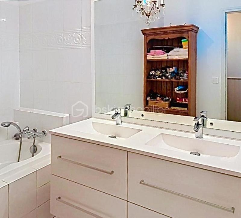 Corps de ferme - 128 m² - 6 pièces