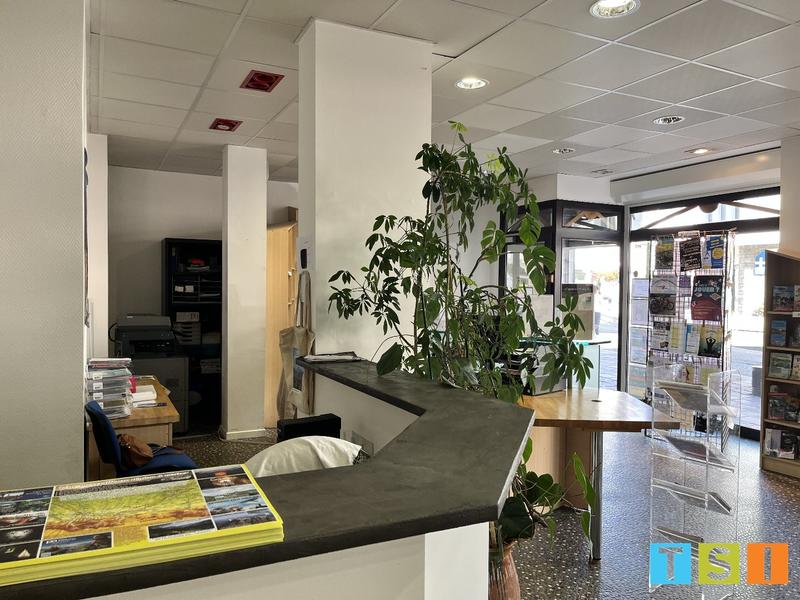 Local d'activités - 150 m² - 5 pièces