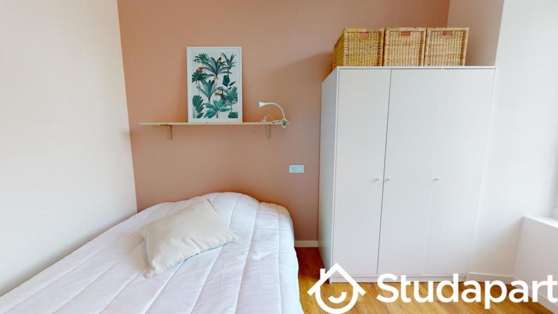 Chambre - 9 m² - 1 pièce