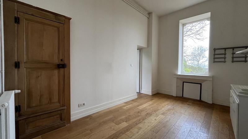 Appartement - 100 m² - 4 pièces
