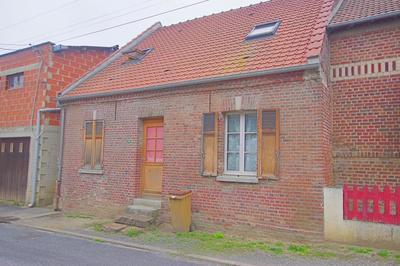 Maison - 320 m² - 4 pièces