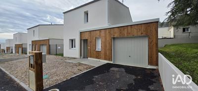 Maison - 95 m² - 4 pièces