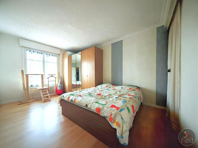 Appartement - 81 m² - 4 pièces