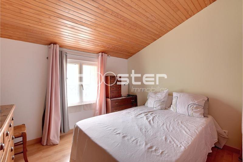 Appartement ancien - 89 m² - 4 pièces