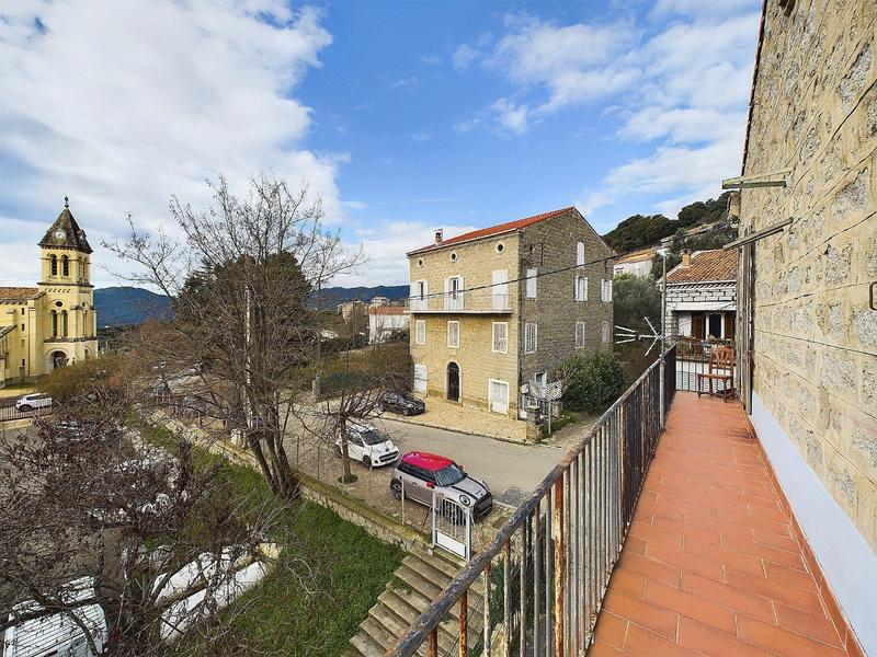 Maison ancienne - 182 m² - 5 pièces