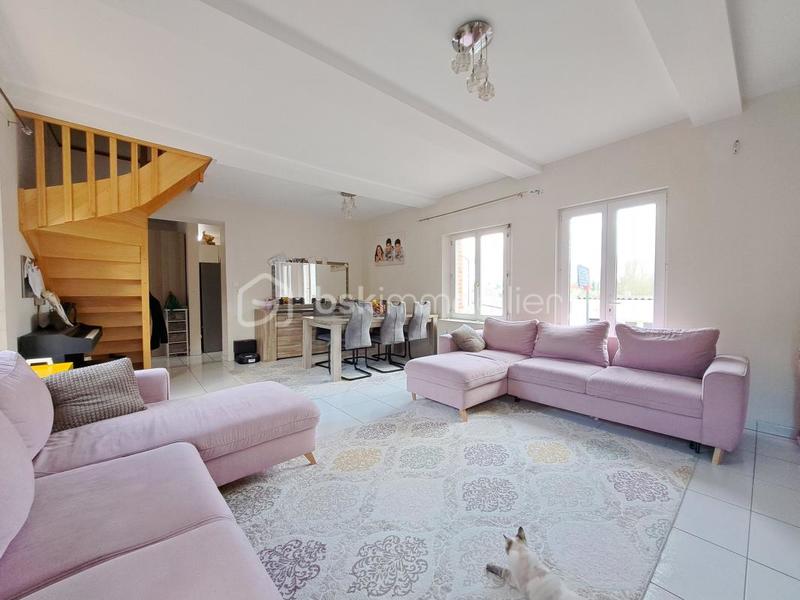 Maison - 90 m² - 4 pièces