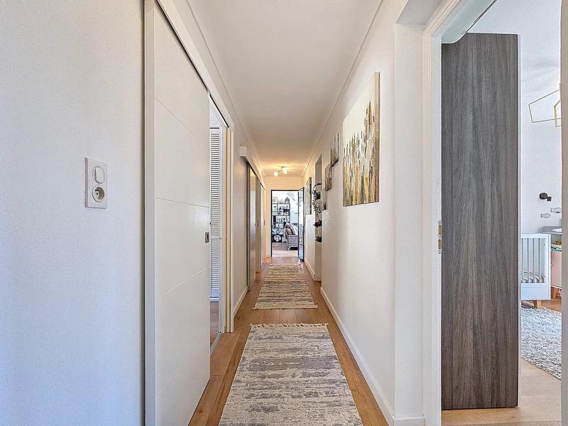 Maison - 236 m² - 9 pièces