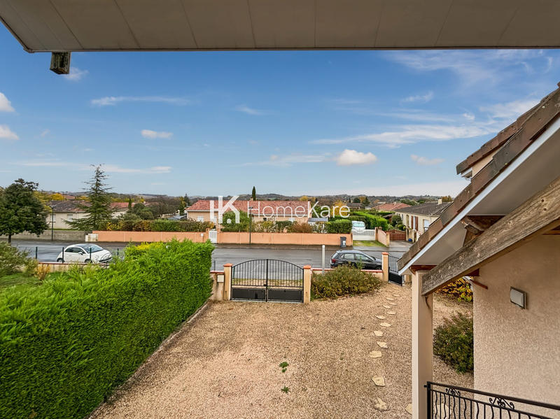 Maison - 180 m² - 9 pièces