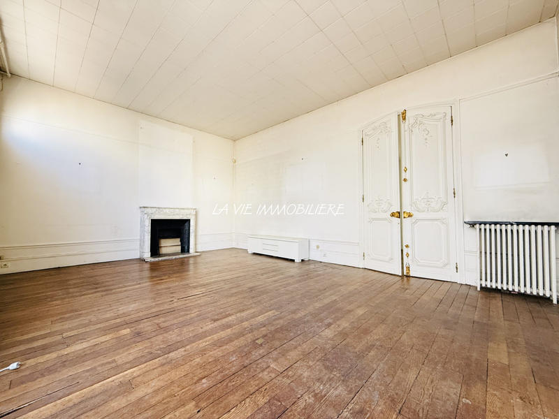 Maison - 273 m² - 8 pièces