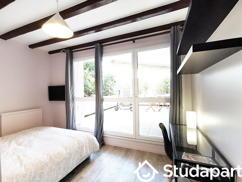 Chambre - 10 m² - 1 pièce