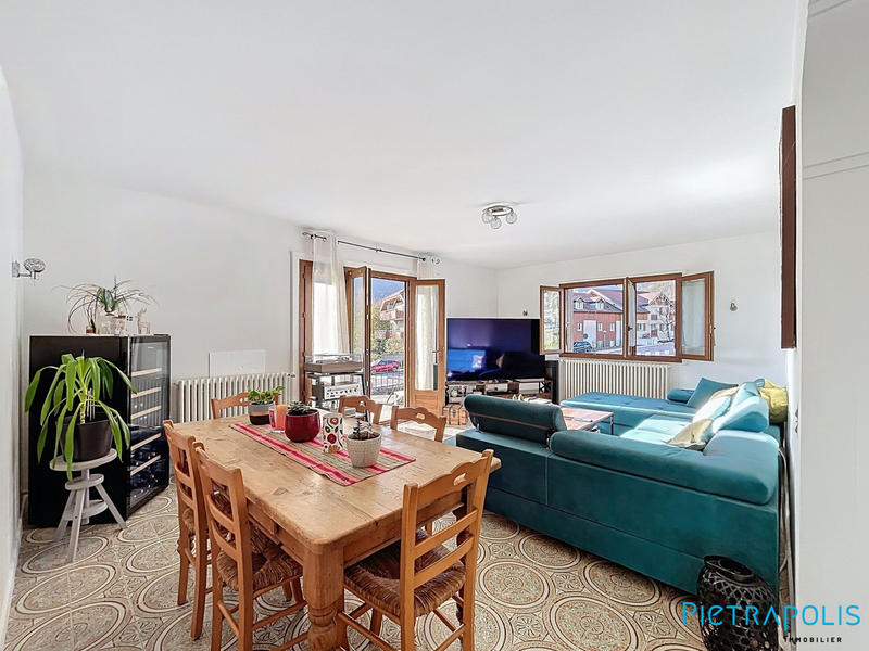 Appartement - 121 m² - 5 pièces