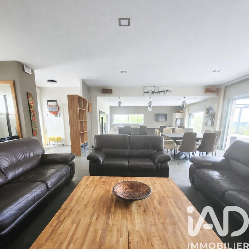 Maison de maîtres - 250 m² - 7 pièces