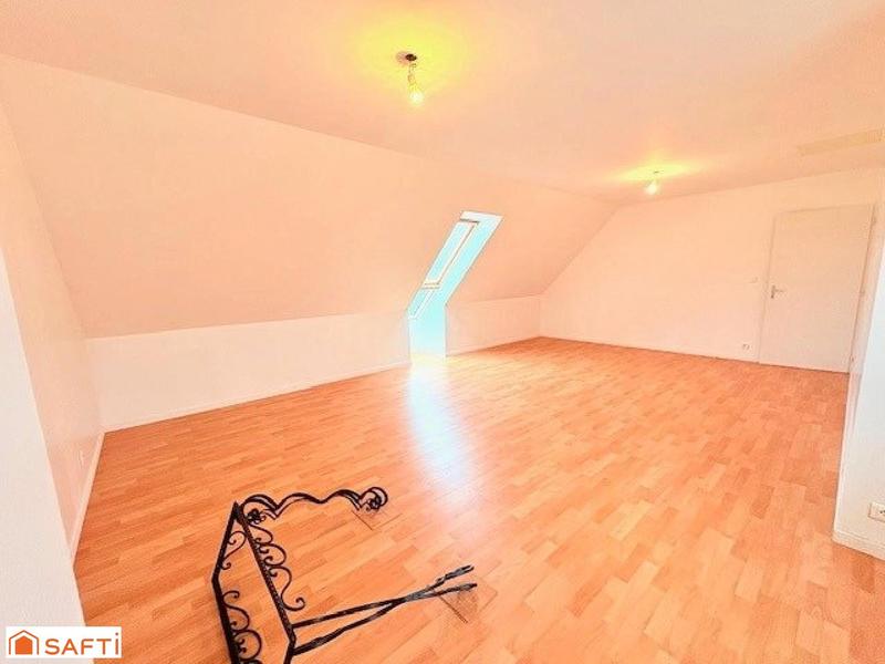 Maison - 201 m² - 9 pièces