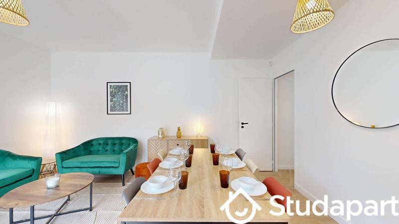 Chambre - 10 m² - 1 pièce