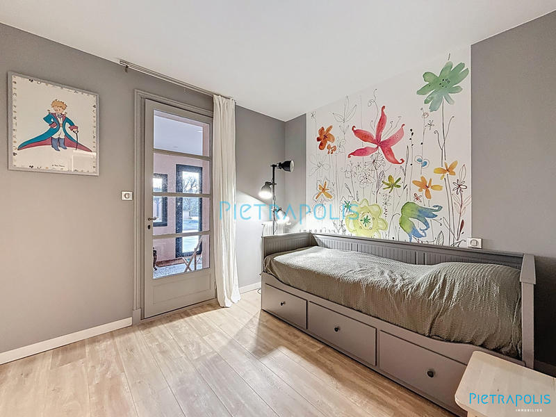 Maison ancienne - 350 m² - 13 pièces