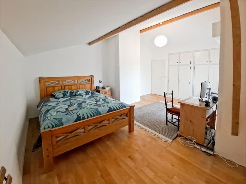 Maison - 188 m² - 7 pièces