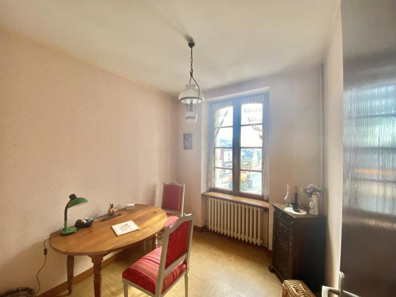 Maison - 300 m² - 13 pièces