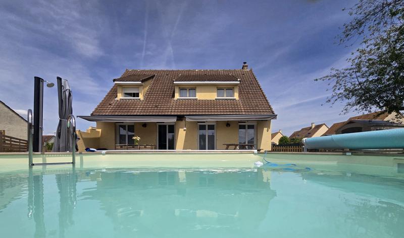 Maison - 160 m² - 7 pièces