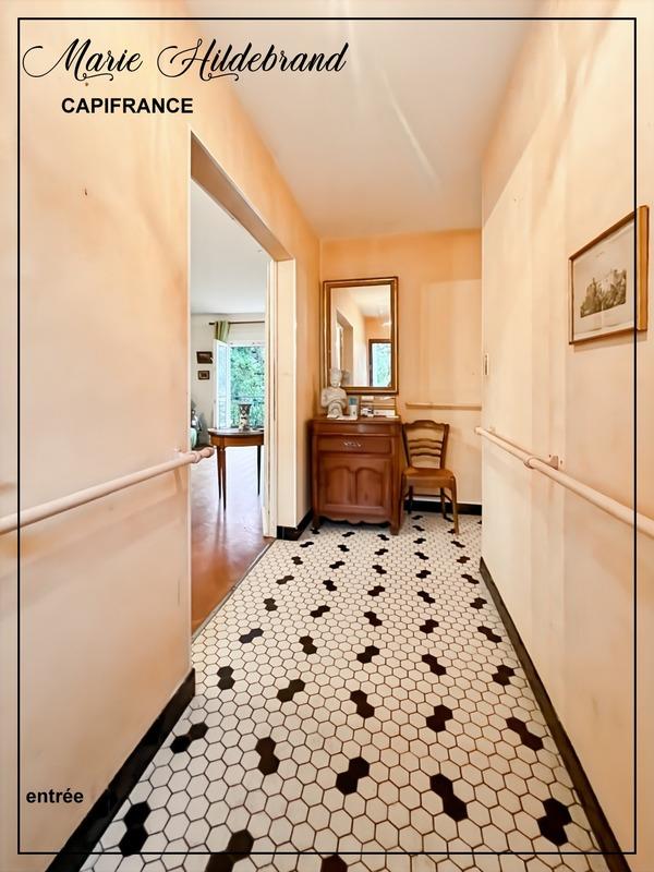 Maison - 130 m² - 8 pièces