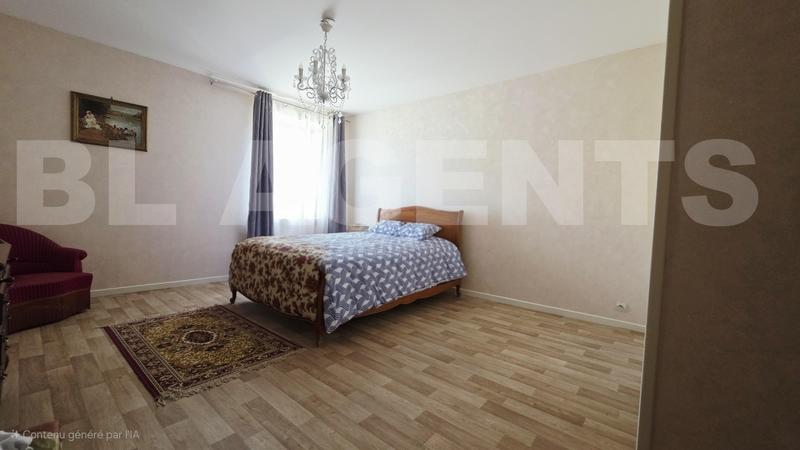 Maison - 298 m² - 13 pièces