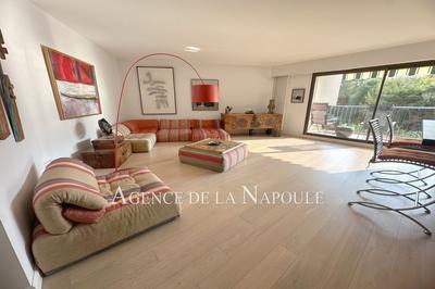 Appartement - 121 m² - 4 pièces