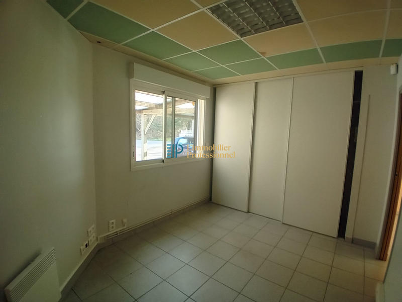 Bureau - 216 m² - 11 pièces