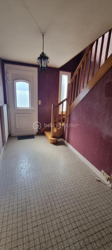 Maison - 104 m² - 6 pièces