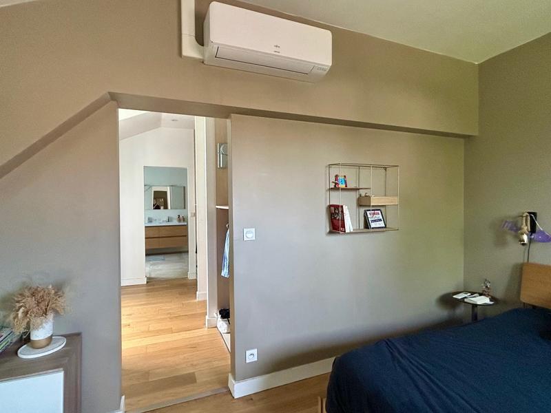 Maison - 215 m² - 7 pièces