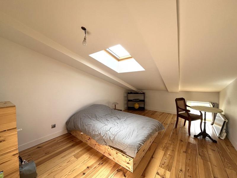 Maison - 245 m² - 8 pièces