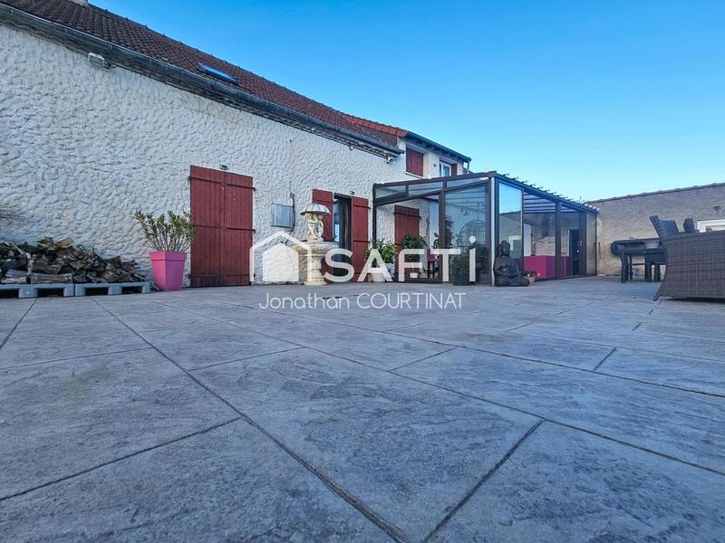 Maison - 285 m² - 12 pièces
