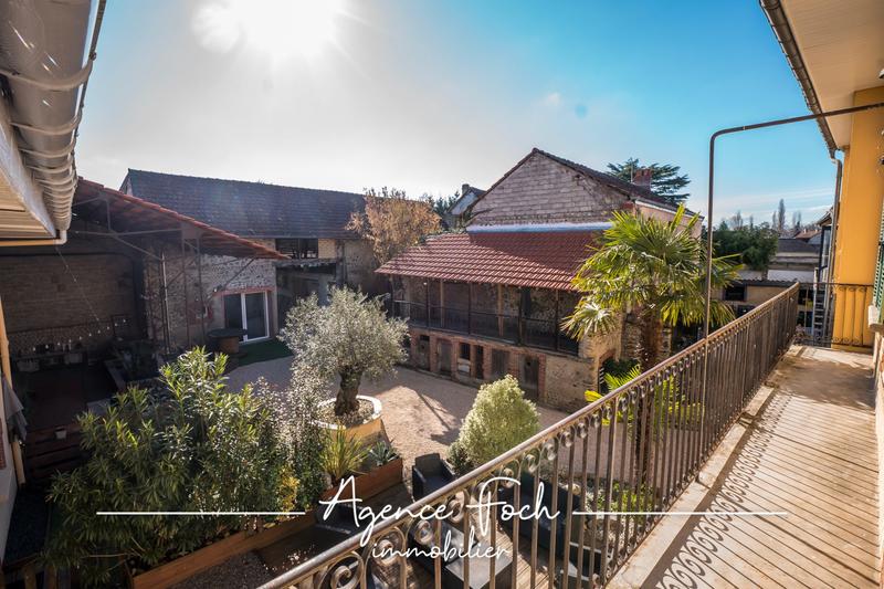 Maison ancienne - 240 m² - 7 pièces