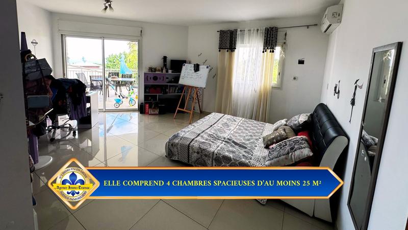 Villa - 288 m² - 6 pièces