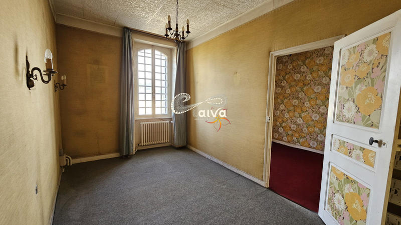 Maison ancienne - 166 m² - 8 pièces