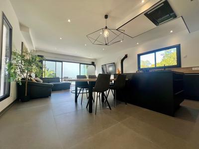 Maison - 113 m² - 5 pièces