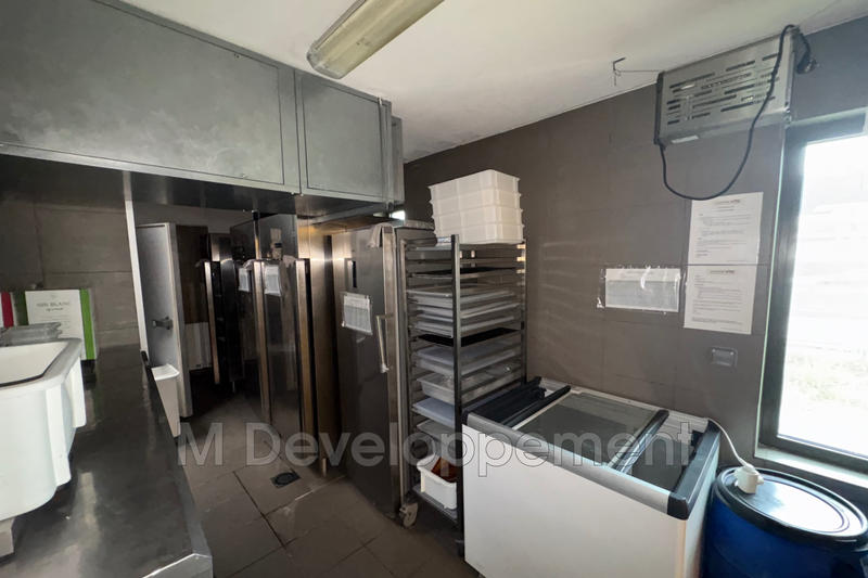 Local commercial - 360 m²