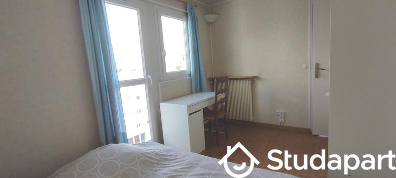 Chambre - 9 m² - 1 pièce