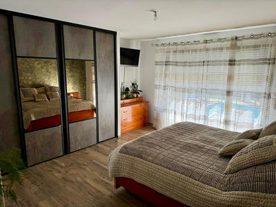 Maison - 137 m² - 4 pièces