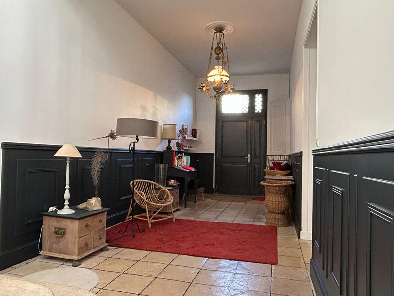 Maison - 293 m² - 10 pièces