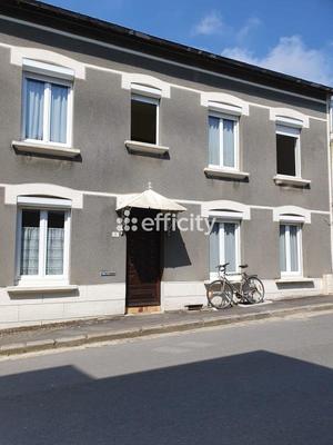 Maison de ville - 80 m² - 5 pièces