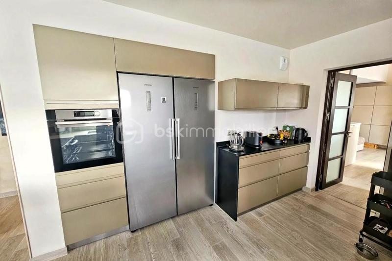 Villa - 166 m² - 6 pièces